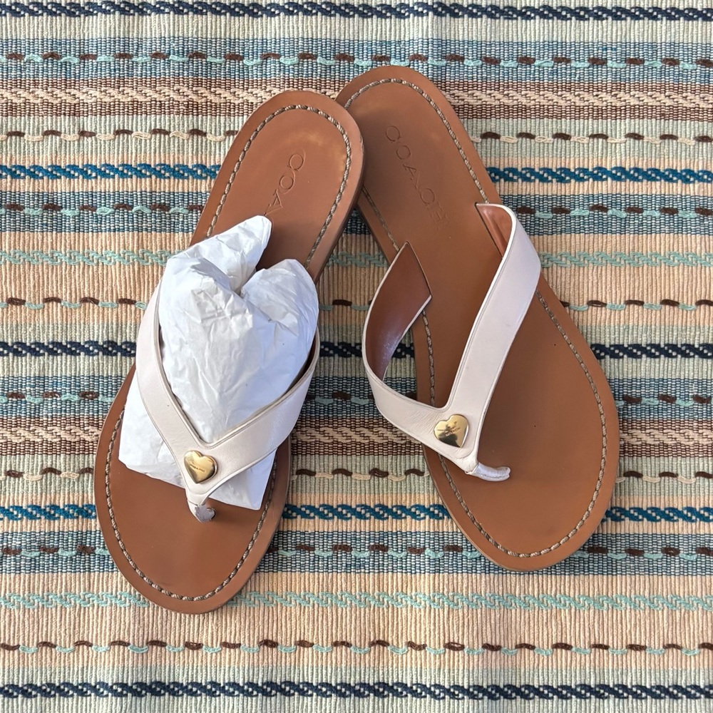 COACH ☀️ Leather Flip Flops